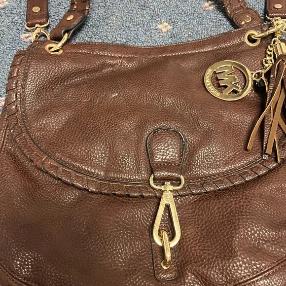 Michael Kors Brown Leather Flap Top Brown Crossbody Shoulder Bag Tassel Clip - Picture 3 of 11